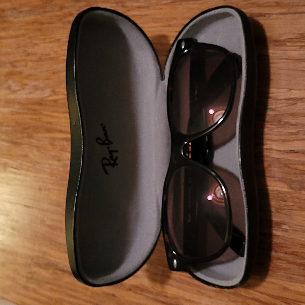 Ray-Ban New Wayfarer sunglasses